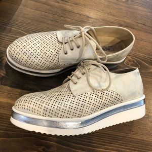 Italian platform lace up... very cool shoe!